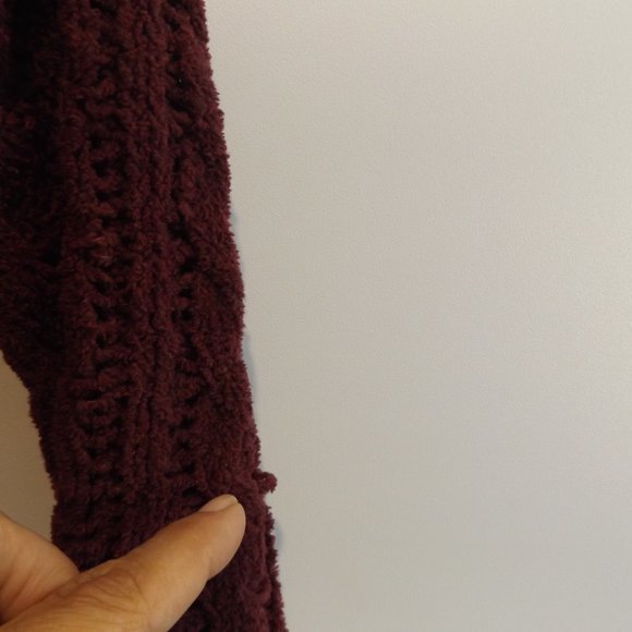 AMERICAN EAGLE CROP TOP SWEATER - Picture 5 of 6